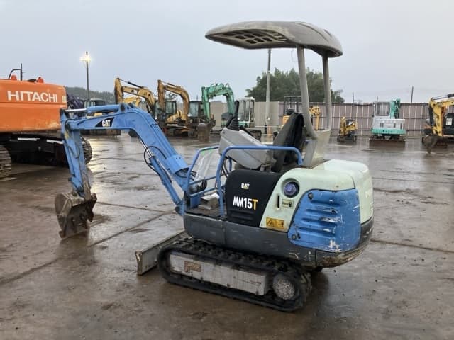 MINI EXCAVATOR — Auction (lot 8462-237)