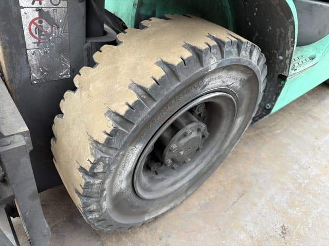 Forklift — Auction (lot 8462-24005)