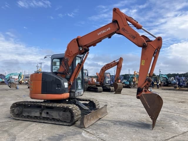 EXCAVATOR — Auction (lot 8462-256)