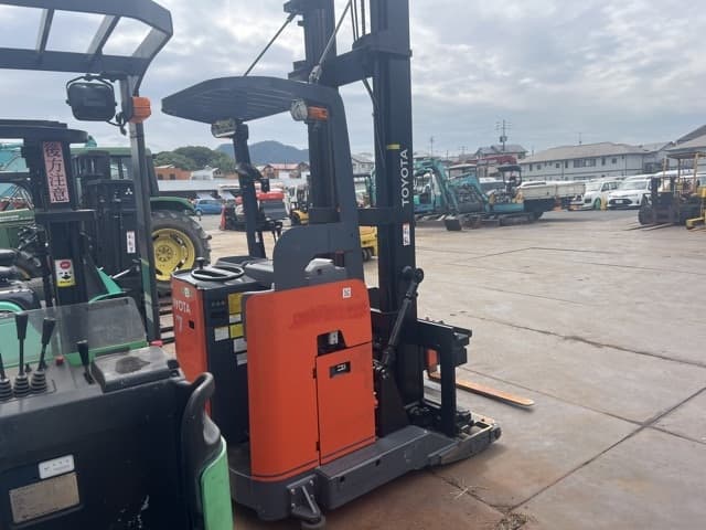 Reach Forklift — Auction (lot 8462-25801)