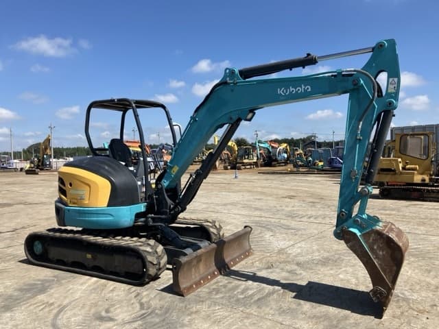 MINI EXCAVATOR — Auction (lot 8462-260)