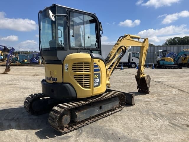 MINI EXCAVATOR — Auction (lot 8462-261)