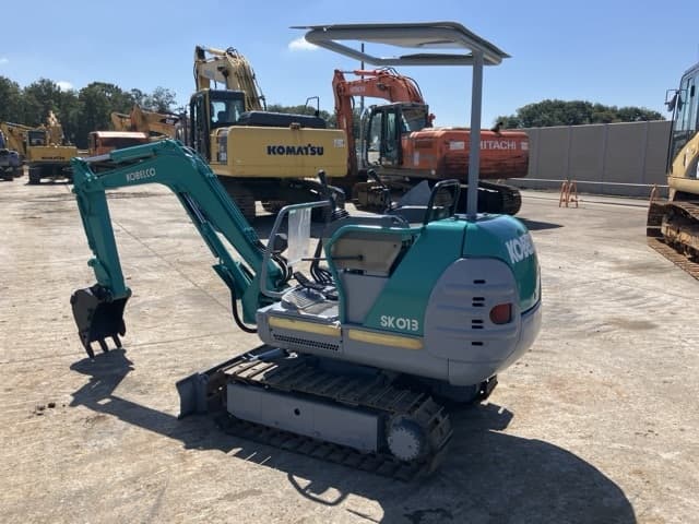 MINI EXCAVATOR — Auction (lot 8462-266)
