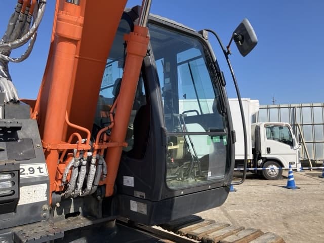 EXCAVATOR — Auction (lot 8462-281)