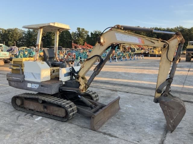 MINI EXCAVATOR — Auction (lot 8462-288)