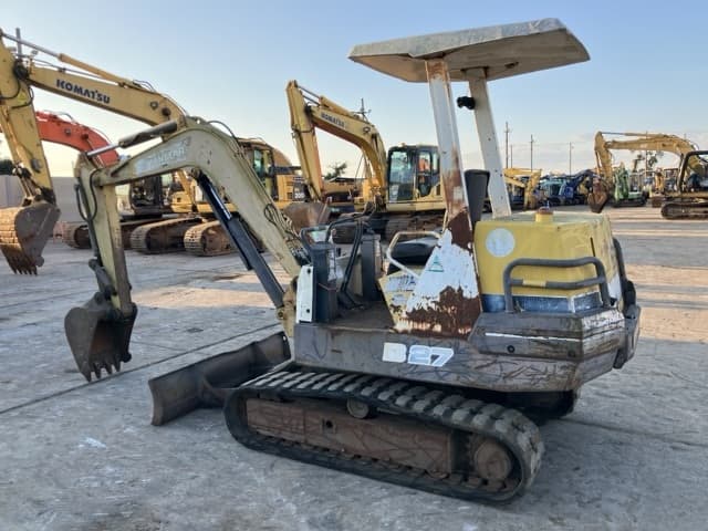 MINI EXCAVATOR — Auction (lot 8462-288)