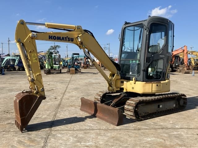 MINI EXCAVATOR — Auction (lot 8462-292)