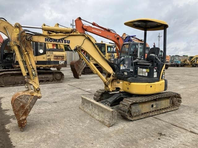 MINI EXCAVATOR — Auction (lot 8462-297)