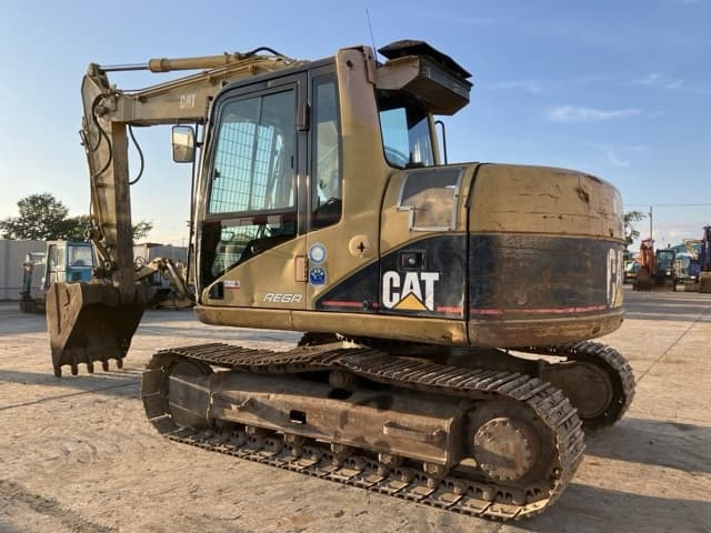 EXCAVATOR — Auction (lot 8462-307)