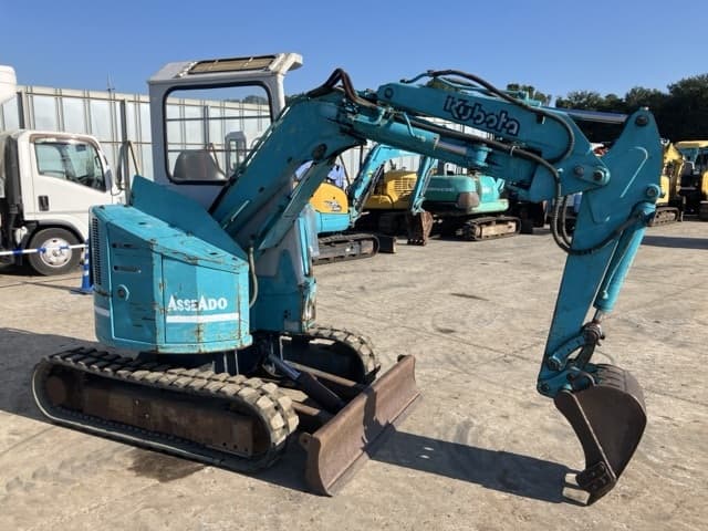 MINI EXCAVATOR — Auction (lot 8462-315)