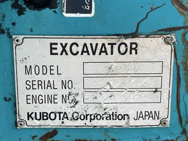 MINI EXCAVATOR — Auction (lot 8462-315)
