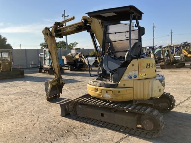 MINI EXCAVATOR — Auction (lot 8462-324)