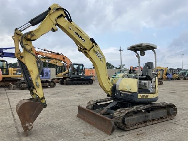 MINI EXCAVATOR — Auction (lot 8462-333)