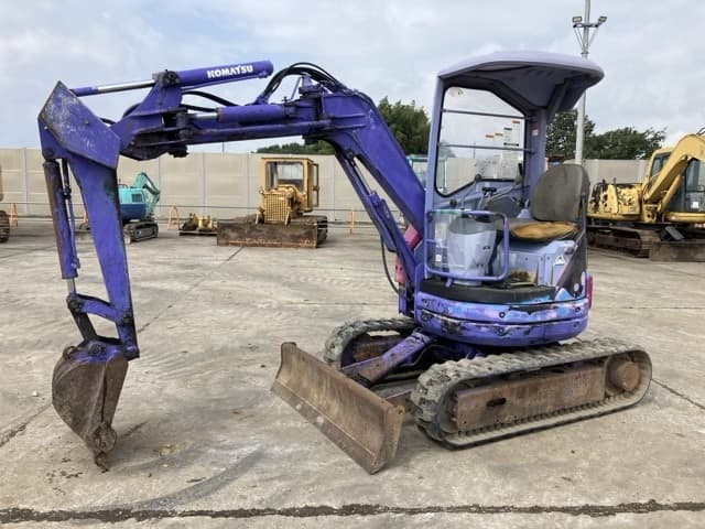 MINI EXCAVATOR — Auction (lot 8462-342)