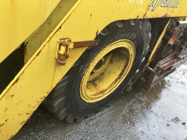 Asphalt finisher — Auction (lot 8462-379)