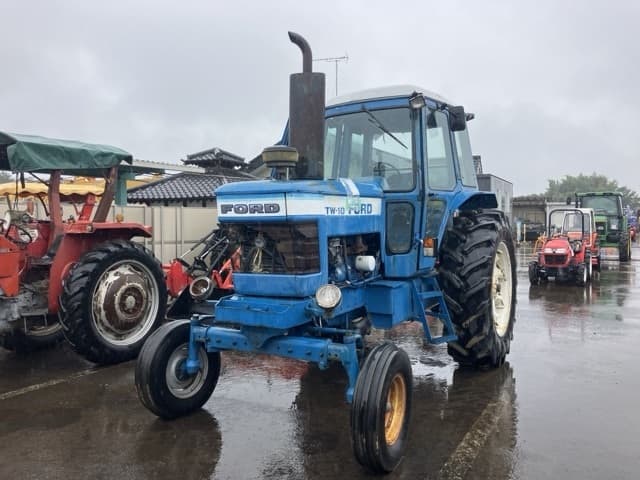 Tractor — Auction (lot 8462-3809)