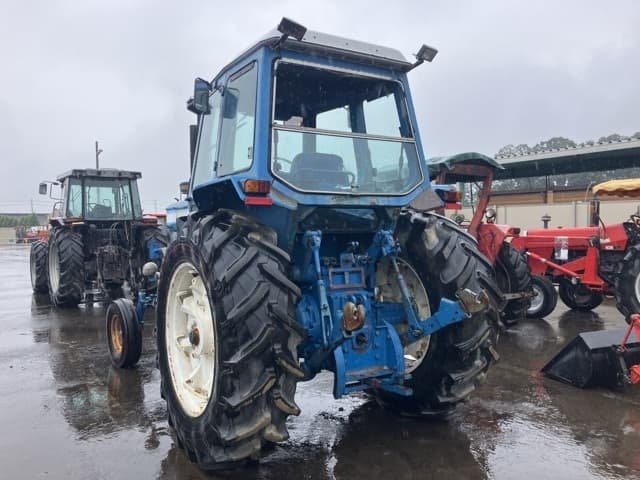 Tractor — Auction (lot 8462-3809)