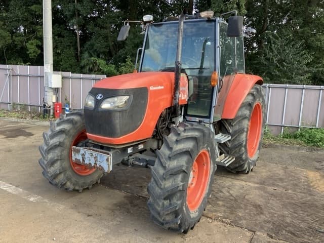 Tractor — Auction (lot 8462-3817)