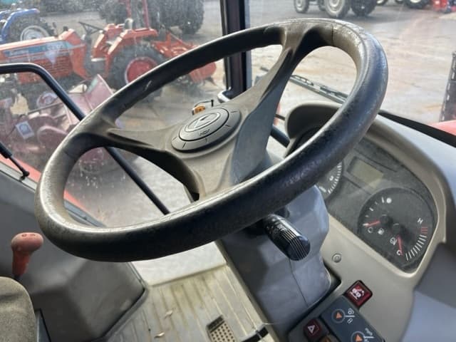 Tractor — Auction (lot 8462-3817)