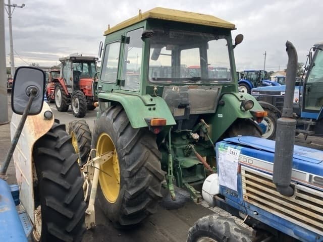 Tractor — Auction (lot 8462-3819)