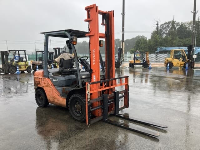 Forklift — Auction (lot 8462-4013)