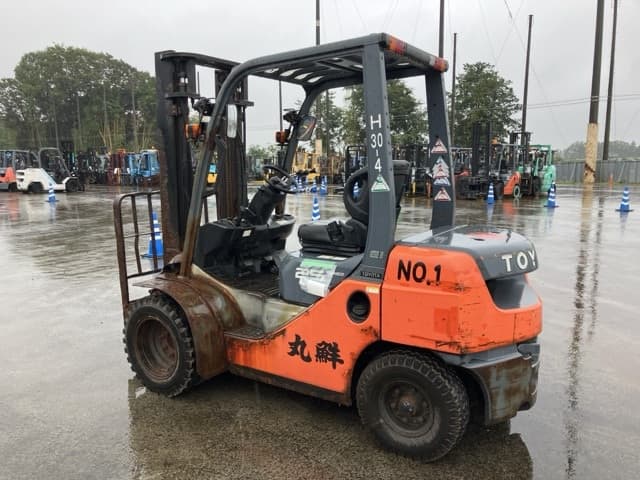 Forklift — Auction (lot 8462-4016)