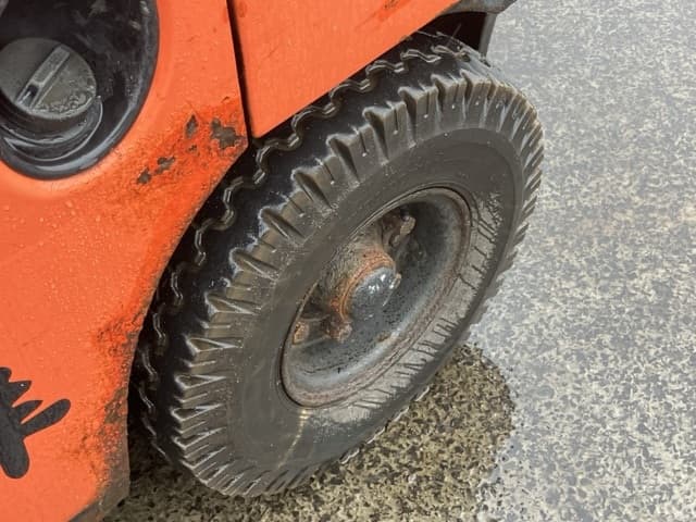 Forklift — Auction (lot 8462-4016)