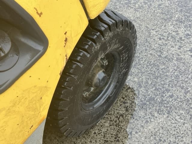 Forklift — Auction (lot 8462-4017)