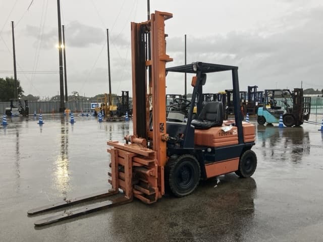 Forklift — Auction (lot 8462-4032)