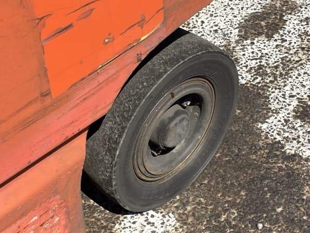 Battery Forklift — Auction (lot 8462-4036)