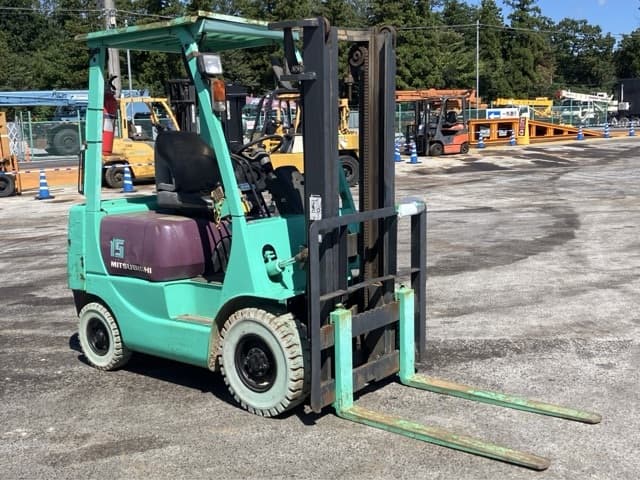 Forklift — Auction (lot 8462-4037)