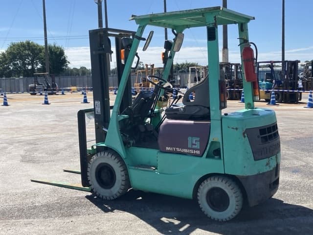 Forklift — Auction (lot 8462-4037)