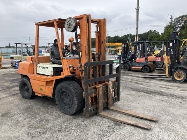 Forklift — Auction (lot 8462-4047)