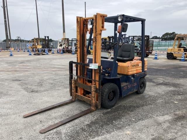 Forklift — Auction (lot 8462-4054)