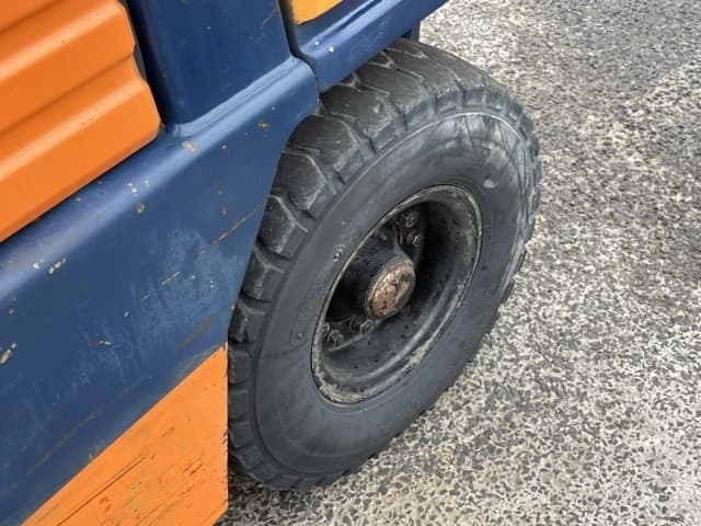 Forklift — Auction (lot 8462-4056)