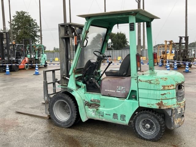 Forklift — Auction (lot 8462-4058)