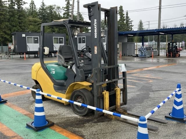 Forklift — Auction (lot 8462-4059)