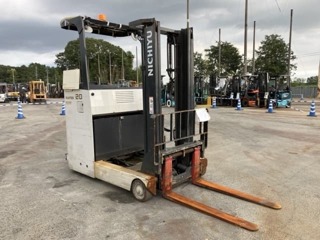 Reach Forklift — Auction (lot 8462-4070)