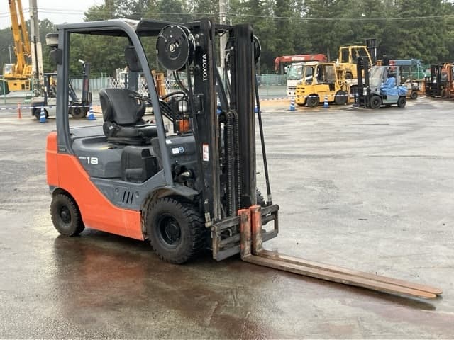 Forklift — Auction (lot 8462-4073)