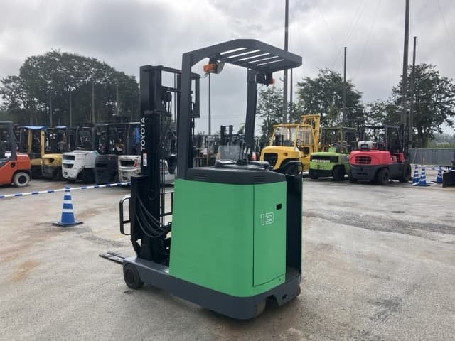 Reach Forklift — Auction (lot 8462-4076)