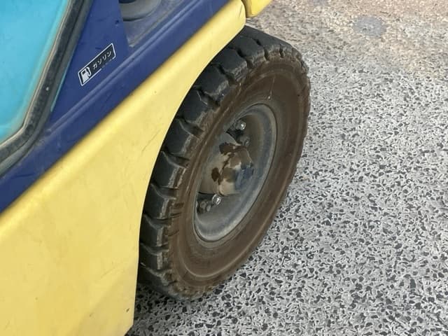 Forklift — Auction (lot 8462-4079)