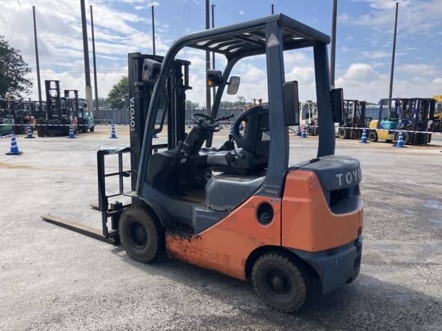 Forklift — Auction (lot 8462-4081)