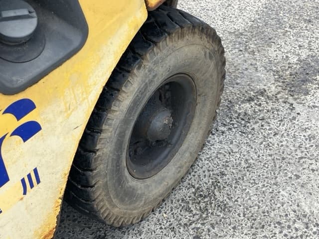 Forklift — Auction (lot 8462-4083)