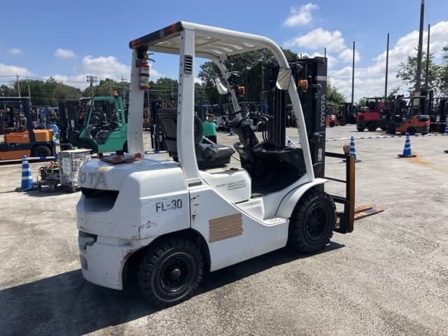 Forklift — Auction (lot 8462-4084)