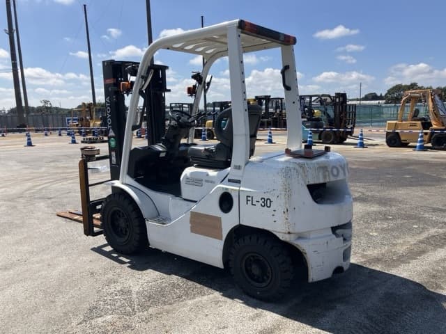 Forklift — Auction (lot 8462-4084)