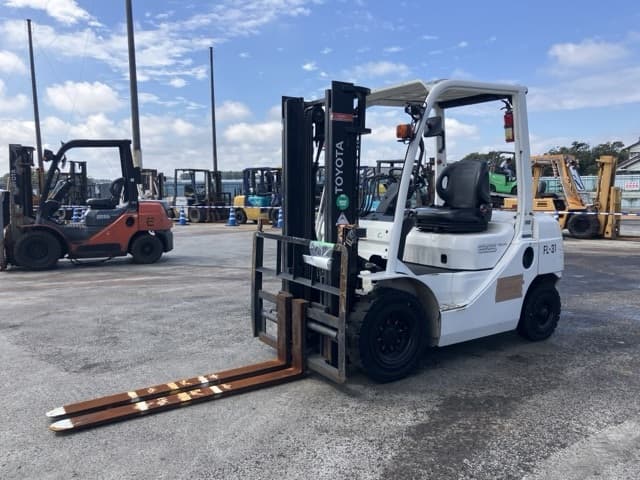 Forklift — Auction (lot 8462-4085)