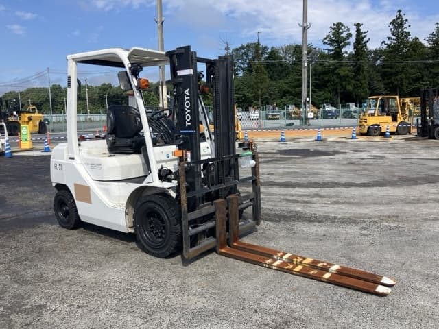 Forklift — Auction (lot 8462-4085)