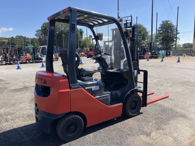 Forklift — Auction (lot 8462-4090)