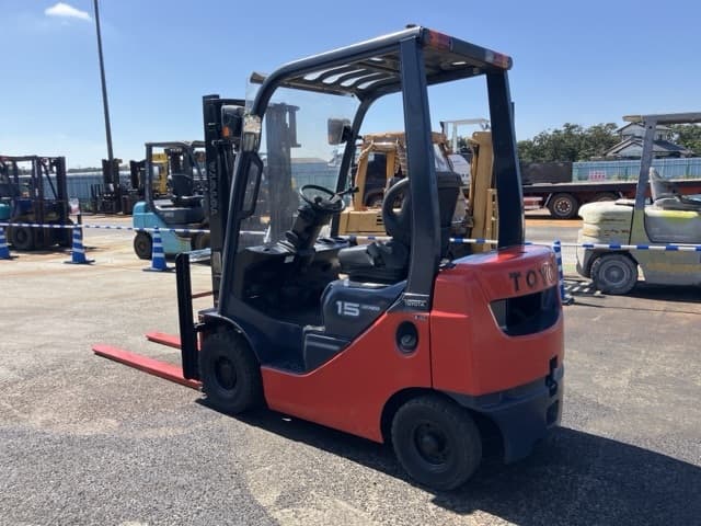 Forklift — Auction (lot 8462-4090)