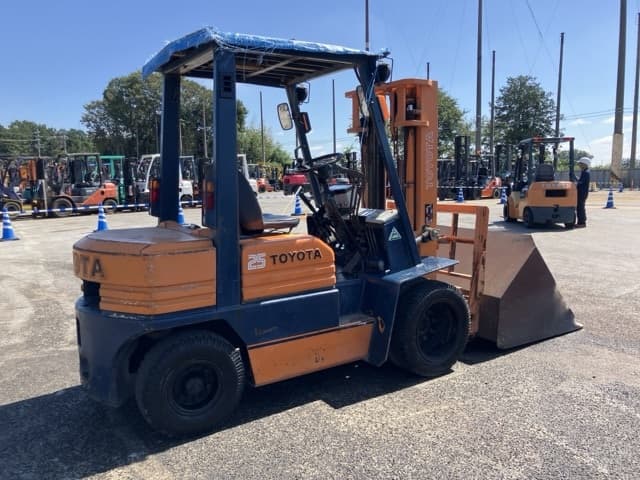 Forklift — Auction (lot 8462-4092)